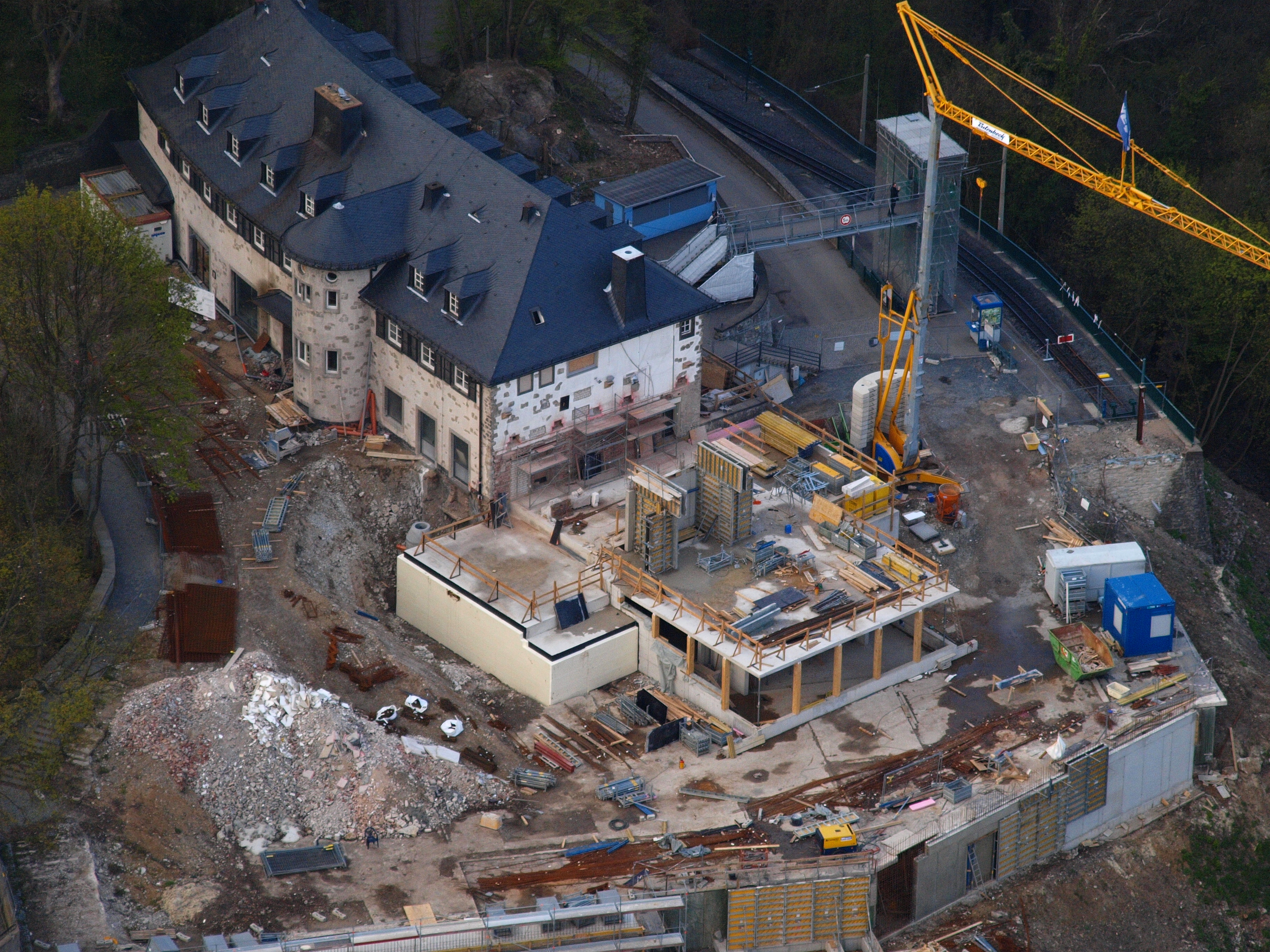 Aerial view of a construction site which shows how the FAA Drone Rules can be beneficial.